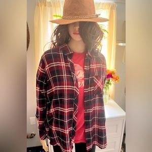 Small Well Worn soft plaid button down shirt. So comfy and fits like a medium!